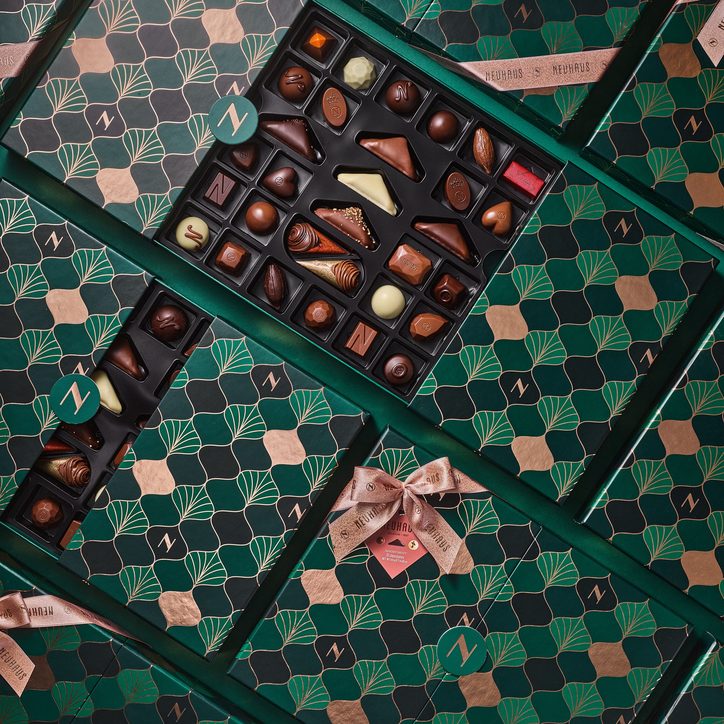 Festive Sharing Box | Neuhaus Chocolates